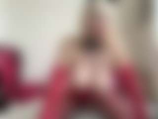 bratzdollchloe's Live Sex Cam Show