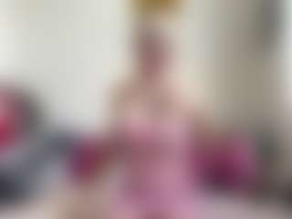 bratzdollchloe's Live Sex Cam Show