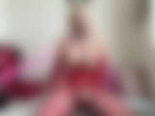 bratzdollchloe's Live Sex Cam Show