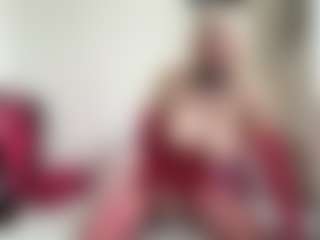 bratzdollchloe's Live Sex Cam Show