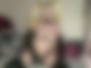 bratzdollchloe's Live Sex Cam Show