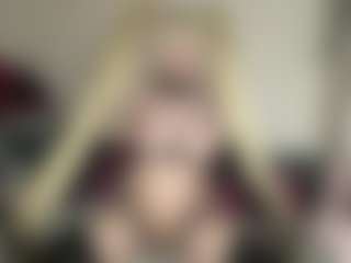 bratzdollchloe's Live Sex Cam Show