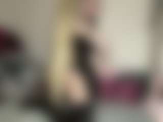 bratzdollchloe's Live Sex Cam Show