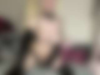bratzdollchloe's Live Sex Cam Show