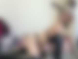 bratzdollchloe's Live Sex Cam Show