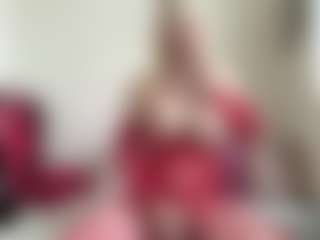 Live cam show with bratzdollchloe - Lean on Camsoda