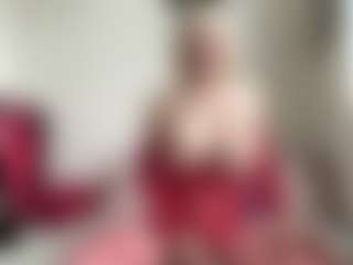 Live cam show with bratzdollchloe - Tease on crypto-cams