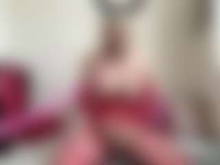 Live cam show with bratzdollchloe - Lean on Camsoda