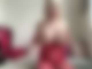 Live cam show with bratzdollchloe - HD on CamClone