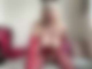 bratzdollchloeのライブセックスチャットショー