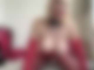 Live cam show with bratzdollchloe - Tease on sexylive.show