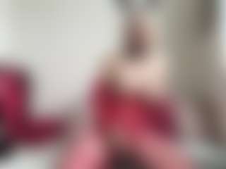 Live cam show with bratzdollchloe - Tease on Camsoda