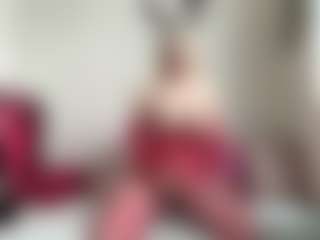 Live cam show with bratzdollchloe - Lean on livesuperchat.net