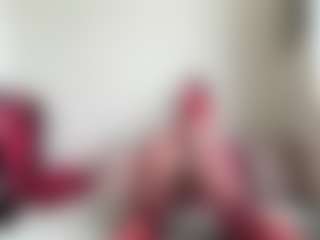 bratzdollchloe's Live Sex Cam Show