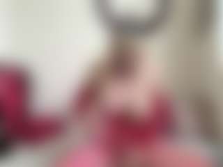 Live cam show with bratzdollchloe - Lean on Camsoda