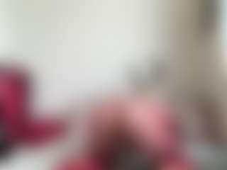 Live cam show with bratzdollchloe - Blue Eyes on StripNow