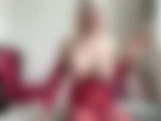 Live cam show with bratzdollchloe - Big Tits on StripNow
