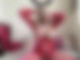 Live cam show with bratzdollchloe - HD on livesuperchat.net