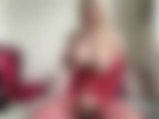 bratzdollchloe's Live Sex Cam Show