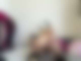bratzdollchloe's Live Sex Cam Show