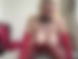 bratzdollchloe's Live Sex Cam Show
