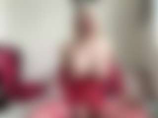 Live cam show with bratzdollchloe - Blonde Hair on Camsoda
