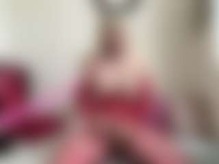 Live cam show with bratzdollchloe - Blonde Hair on Camsoda