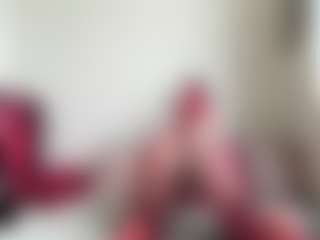 bratzdollchloe's Live Sex Cam Show