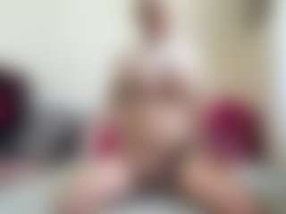 bratzdollchloe's Live Sex Cam Show