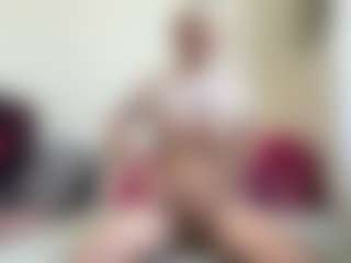 bratzdollchloe's Live Sex Cam Show