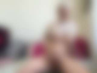 Live cam show with bratzdollchloe - Orgasm on Camsoda