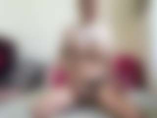 Live cam show with bratzdollchloe - White on madthumbs | united states