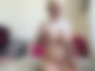 bratzdollchloe's Live Sex Cam Show