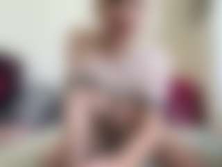 Live cam show with bratzdollchloe - Orgasm on Camsoda