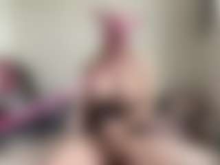 Live cam show with bratzdollchloe - HD on Camsoda