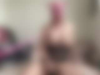 Live cam show with bratzdollchloe - HD on Camsoda