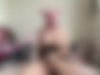 Live cam show with bratzdollchloe - Tease on Camsoda