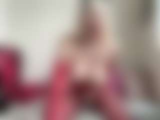 bratzdollchloe's Live Sex Cam Show