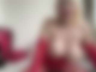 bratzdollchloe's Live Sex Cam Show
