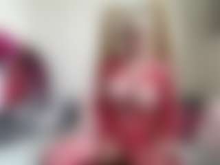 Live cam show with bratzdollchloe - Blonde Hair on Mixed Magazine Live