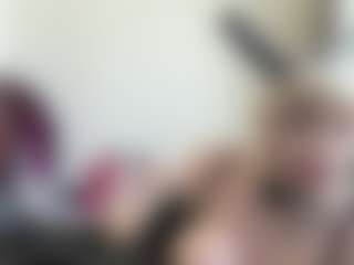 bratzdollchloe's Live Sex Cam Show