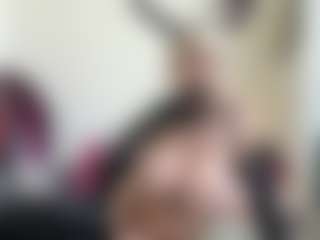 bratzdollchloe's Live Sex Cam Show
