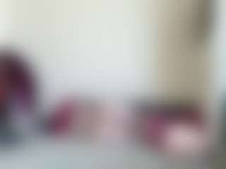 bratzdollchloe's Live Sex Cam Show