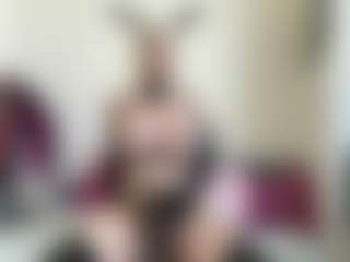 bratzdollchloe's Live Sex Cam Show