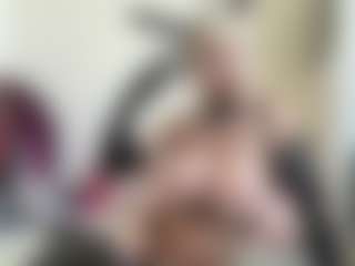 Live cam show with bratzdollchloe - Blonde Hair on Camsoda