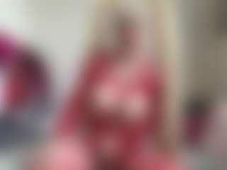 Live cam show with bratzdollchloe - Huge Tits on ObeyMaria