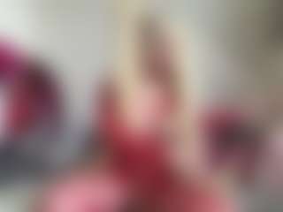 bratzdollchloe's Live Sex Cam Show