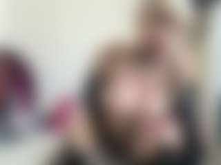 bratzdollchloe's Live Sex Cam Show
