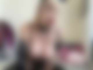 Live cam show with bratzdollchloe - White on sexylivex.com | united states