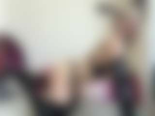 Live cam show with bratzdollchloe - Huge Tits on alttransgirls